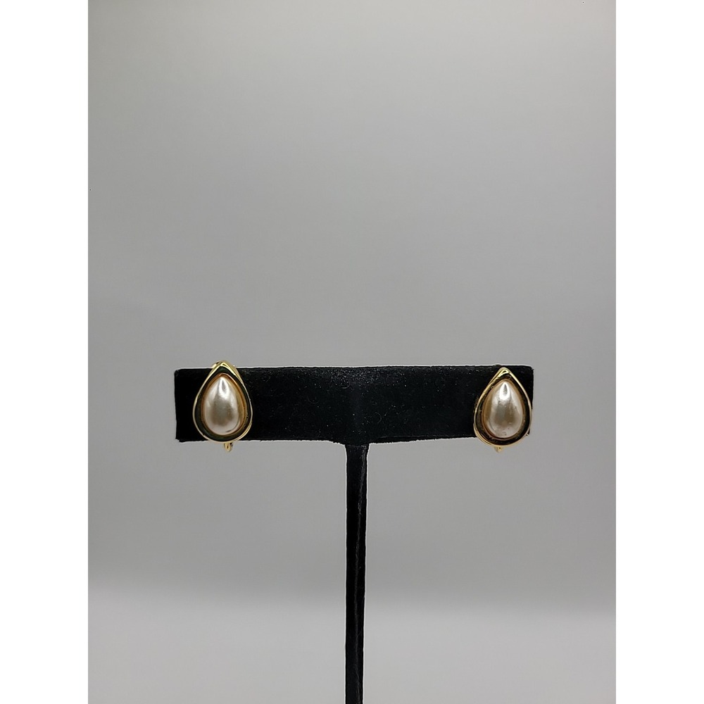 Vintage Napier Earrings Screw Back Clip On Gold‎ Tone White Cabochon Jewelry